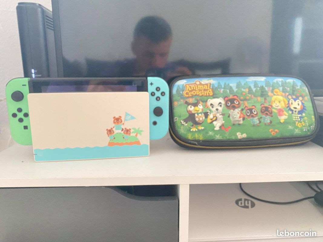 Nintendo Switch Neuf, très peu servie (image 1)
