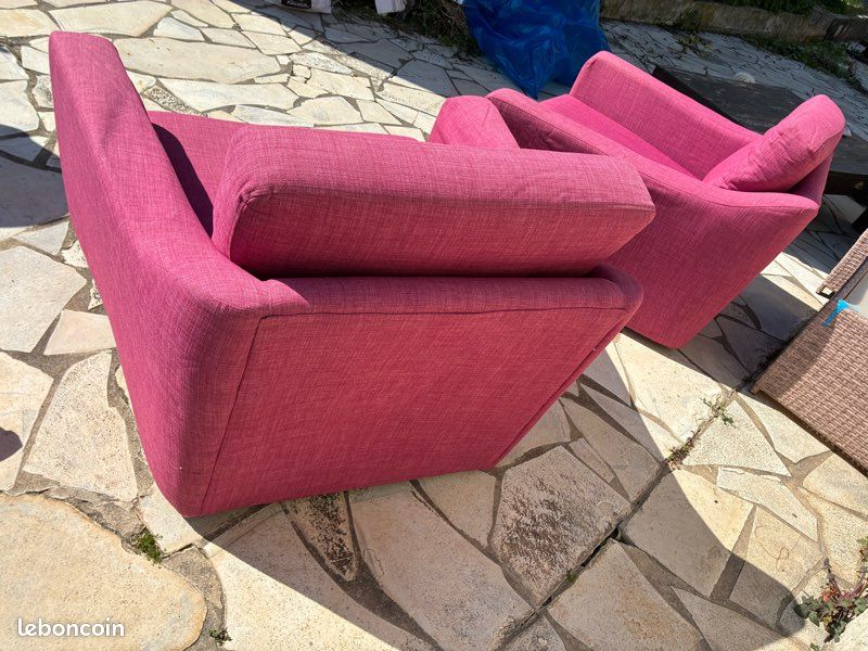 Lot 2 grands fauteuils tissu fuchsia style lounge (image 4)
