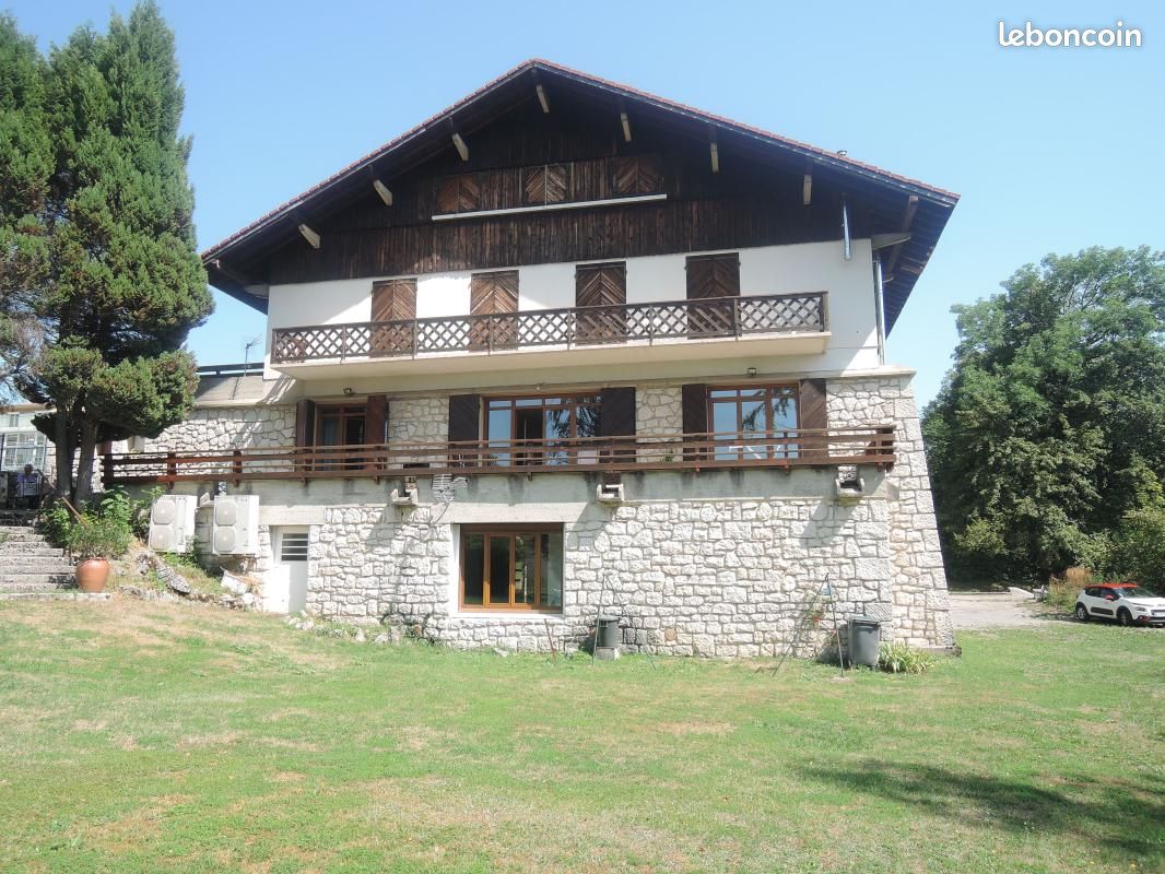 Appartement 4 pièces 140 m² · à Plateau d'Hauteville · 140 m² · 160 000 €
