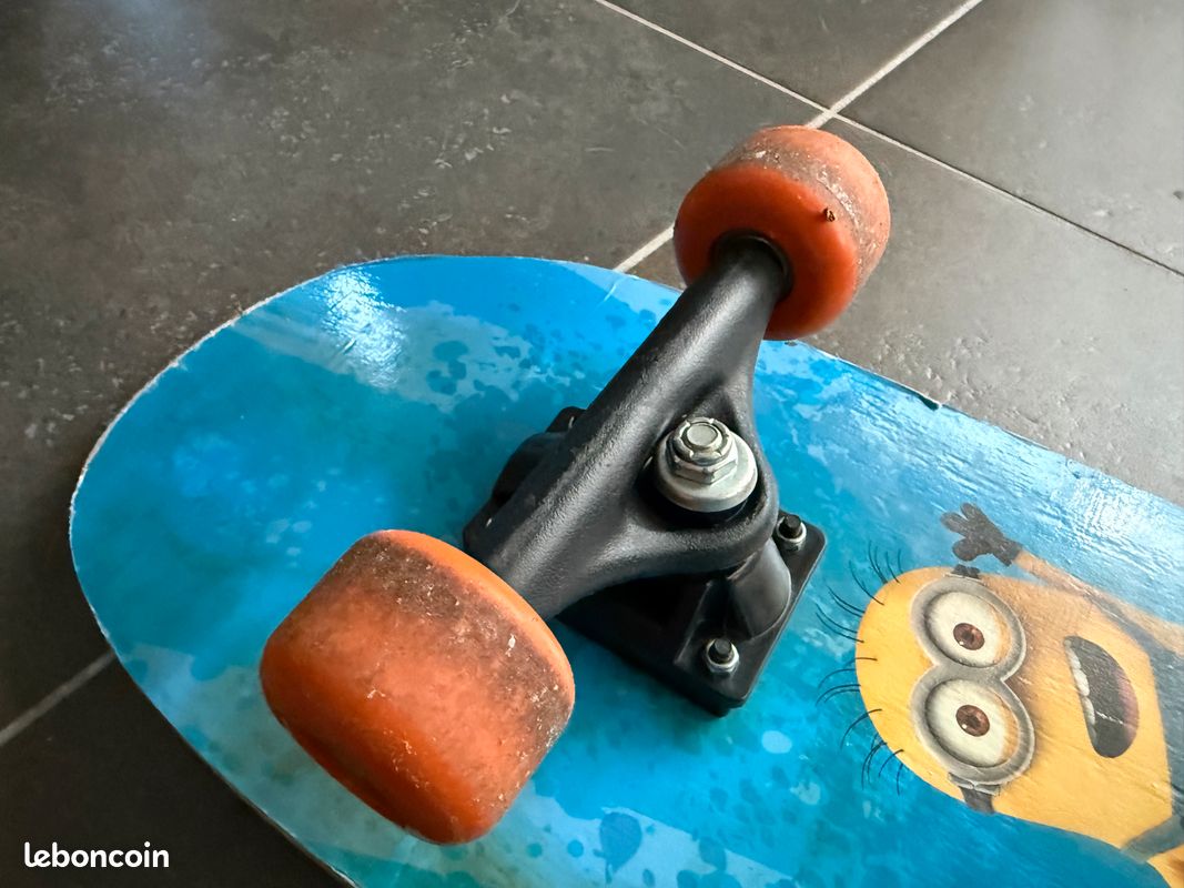 Mini skateboard Minions 43,5 cm x 13,5 cm - Jeux & Jouets