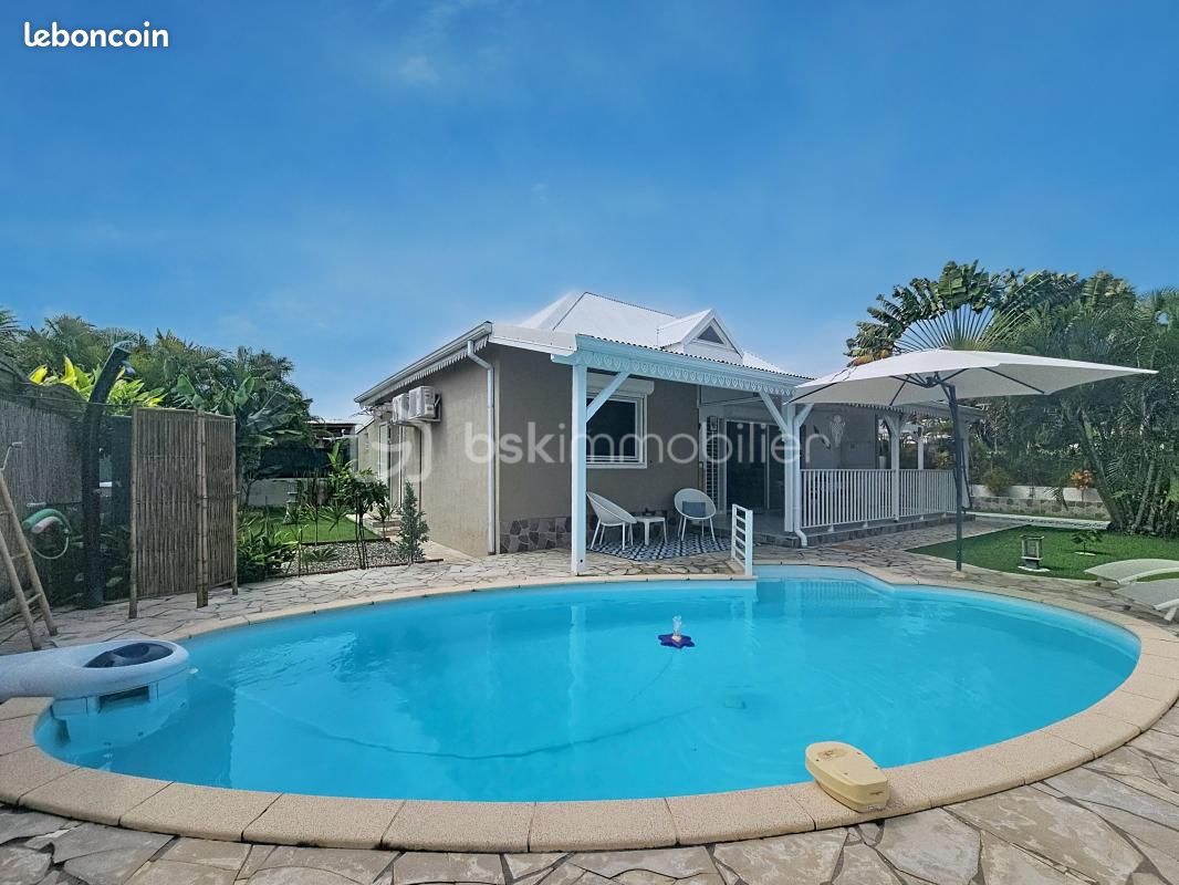 Maison 4 pièces 82 m² · à Saint-François · 82 m² · 565 000 €