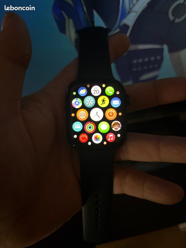 Apple Watch Series 7 (image 1)