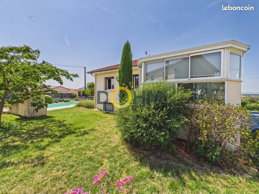 Maison 6 pièces 130 m² · à Saint-Just-Saint-Rambert · 130 m² · 389 000 €