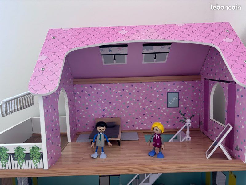 Maison poupée Lidl en bois avec personnages et meubles (image 2)