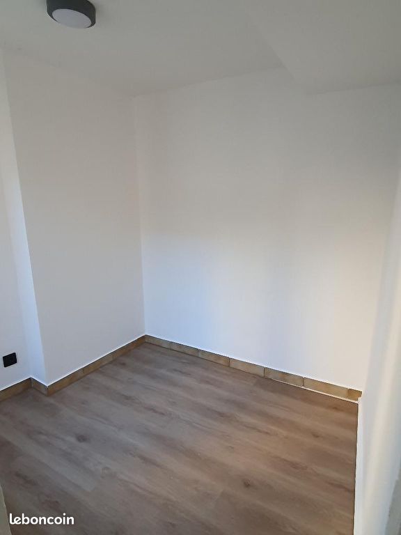 Studio 1 pièce 13 m² - Poitiers 86000 (image principale 3)