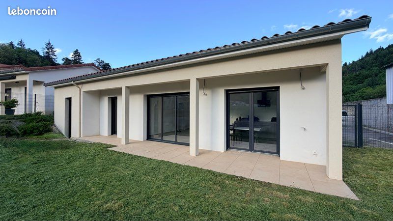 Maison 4 pièces 89 m² · à Bourg-Argental · 89 m² · 250 000 €