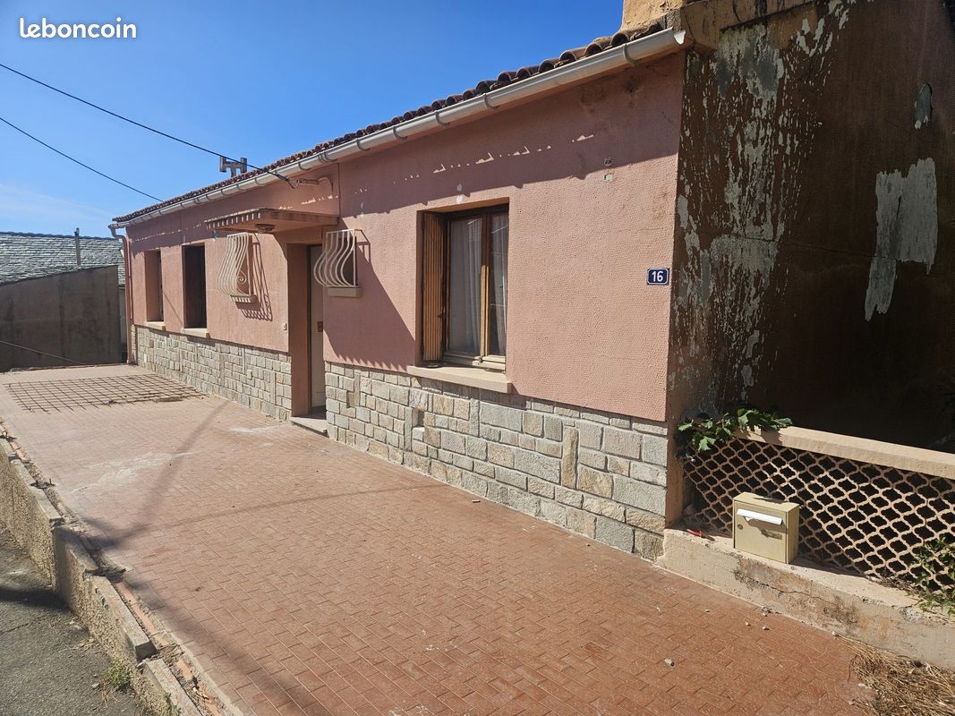 Maison 9 pièces 222 m² · à San-Martino-Di-Lota · 222 m² · 360 000 €
