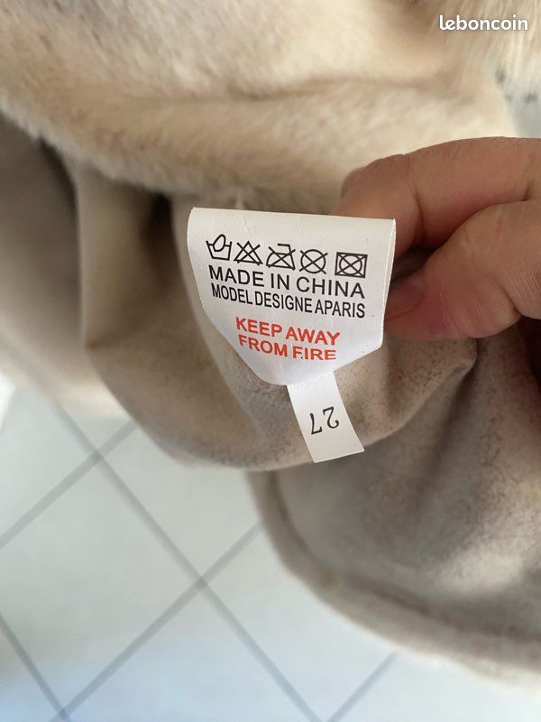 Manteau style fourrure neuf (image 6)
