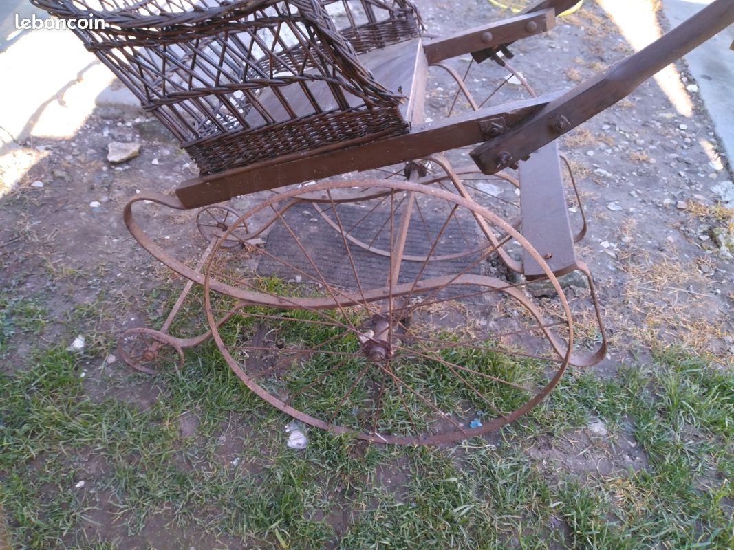 Petite charette , poussette, en rotin bois et métal (image 5)