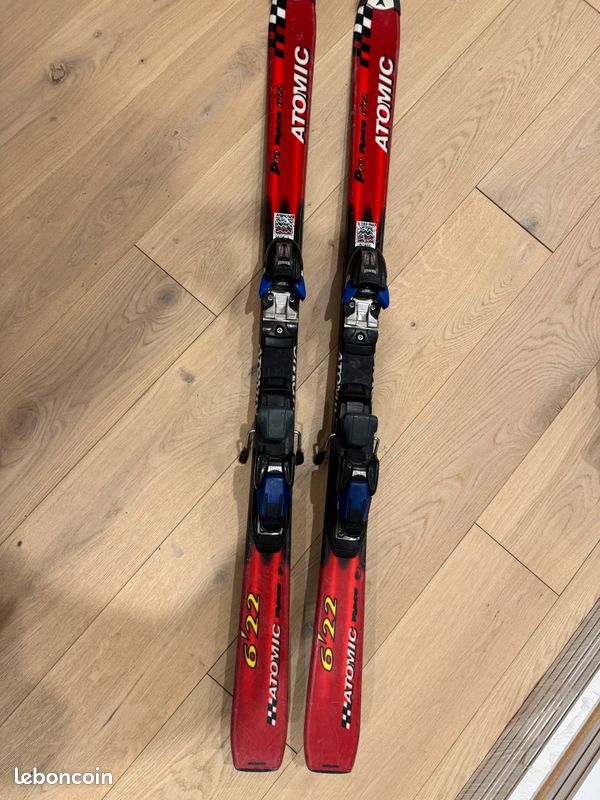 Ski enfant atomic chaussures Salomon taille 35 Sport Plein air