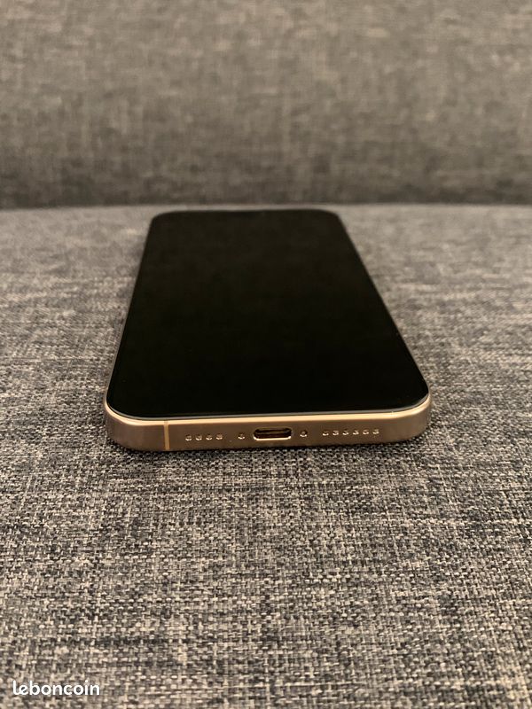 Vitre Arrière De Remplacement Pour IPhone 16 Pro - Couleur Titane Sable Or - Neuf Sous Blister