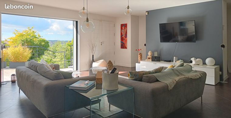 Maison 7 pièces 215 m²