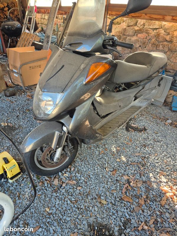 Scooter 250 Honda (image 2)