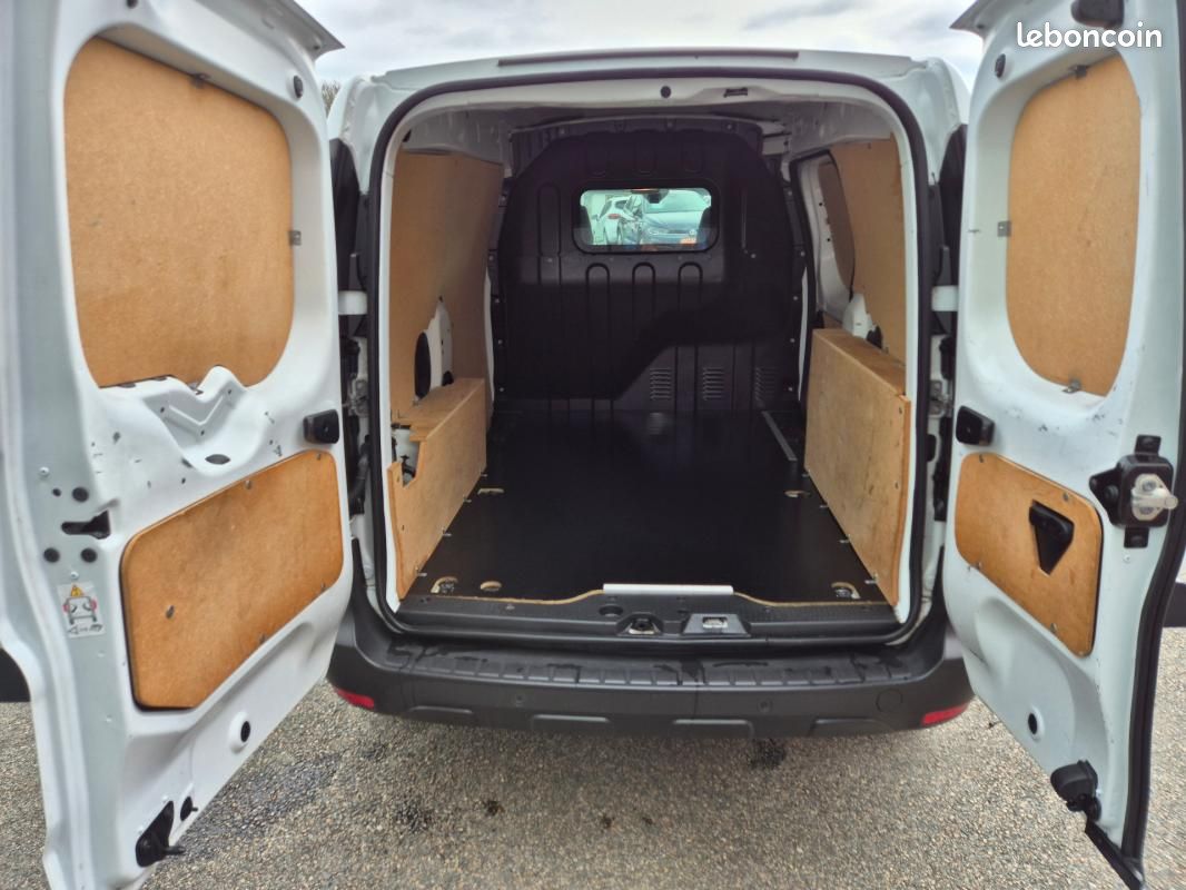 Renault Express Van TCE 100 - 22 ESSENTIEL (image 10)