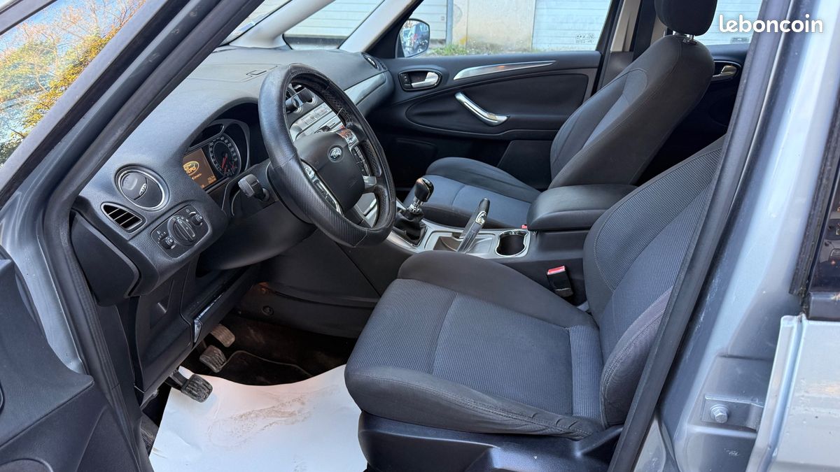 FORD S-MAX FORD S-MAX Titanium 7 Places (image 5)