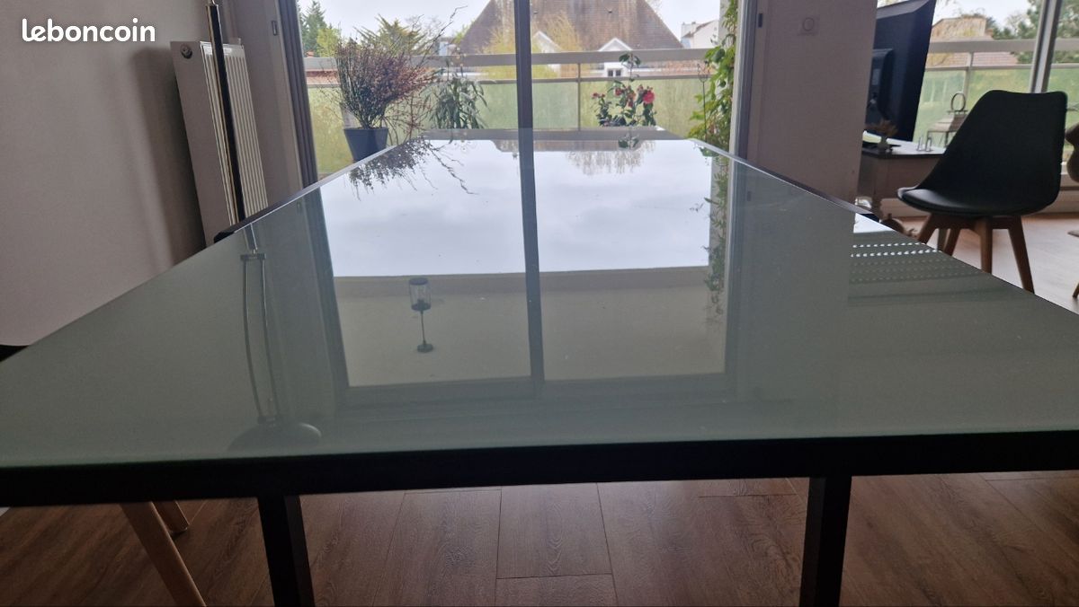 Ensemble table en verre et chaises (image 6)