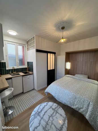 Studio rénové - proche gare Colombes