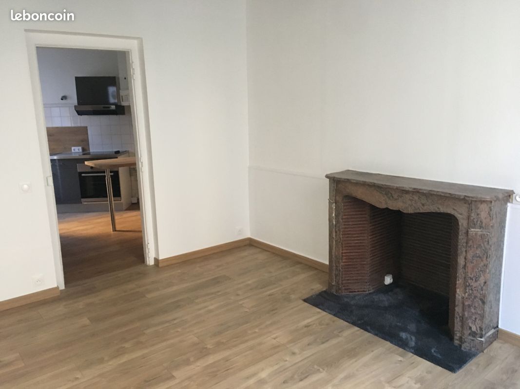 Appartement 2 pièces 24 m² · à Laval · 23,6 m² · 320 €