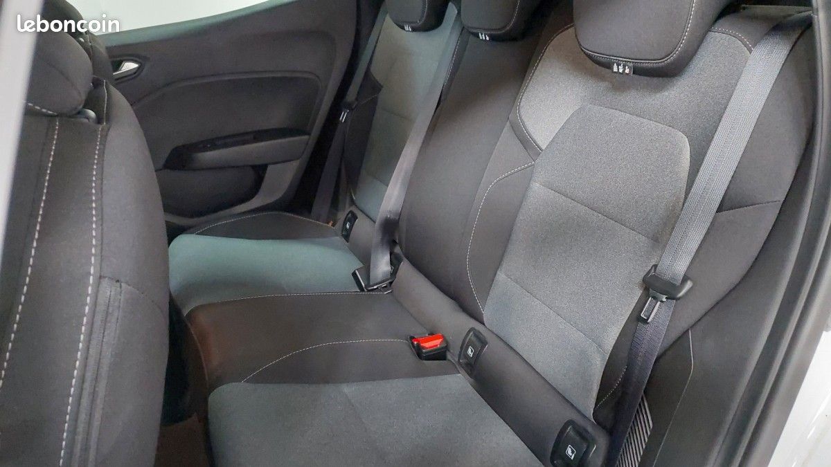 Renault Clio V Evolution E-Tech full hybrid 145 -24 (image 9)