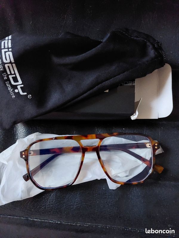 Lunette (image 2)