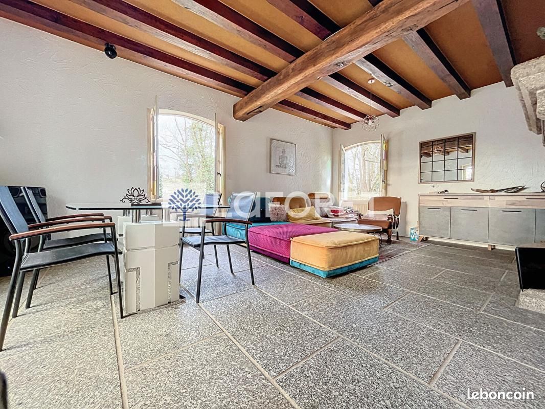 Pavillon 4 pièces 148 m² - Le Tallud 79200 (image principale 9)