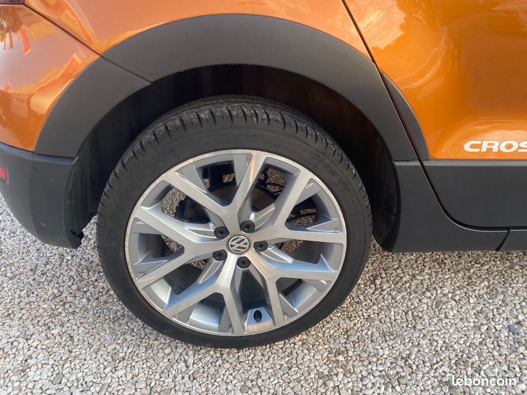Volkswagen POLO CROSS 1.2 TSI (image 10)