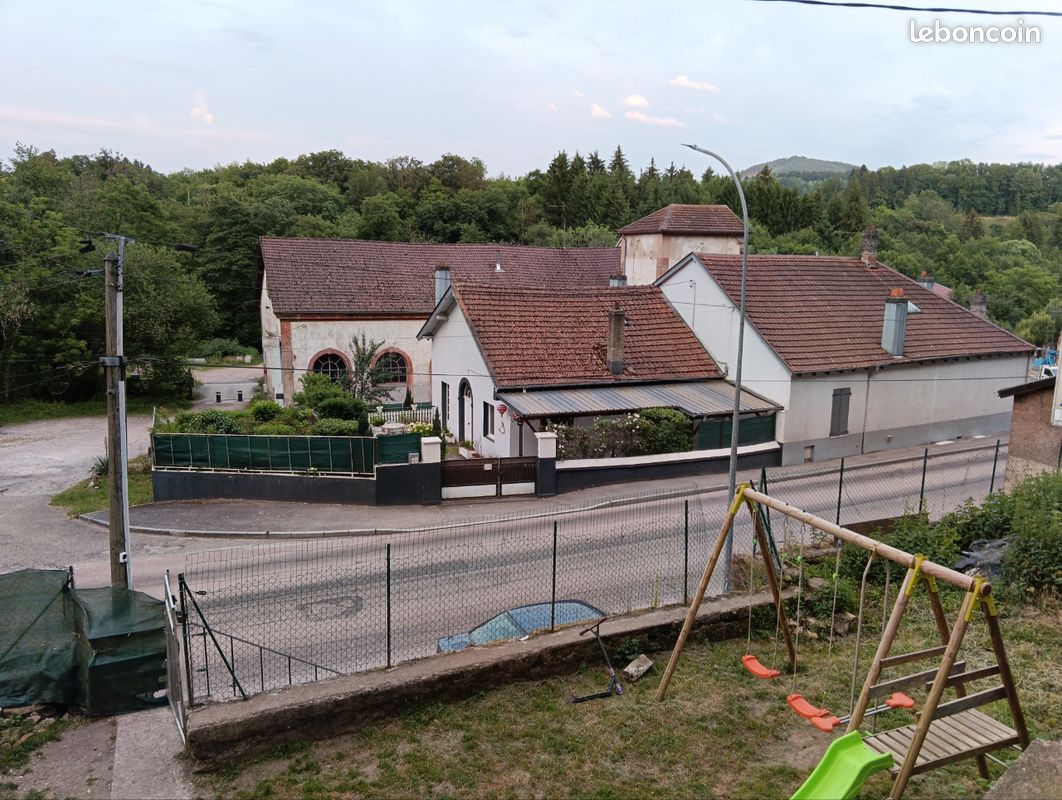 Maison 8 pièces 180 m² · à Senones · 180 m² · 140 000 €