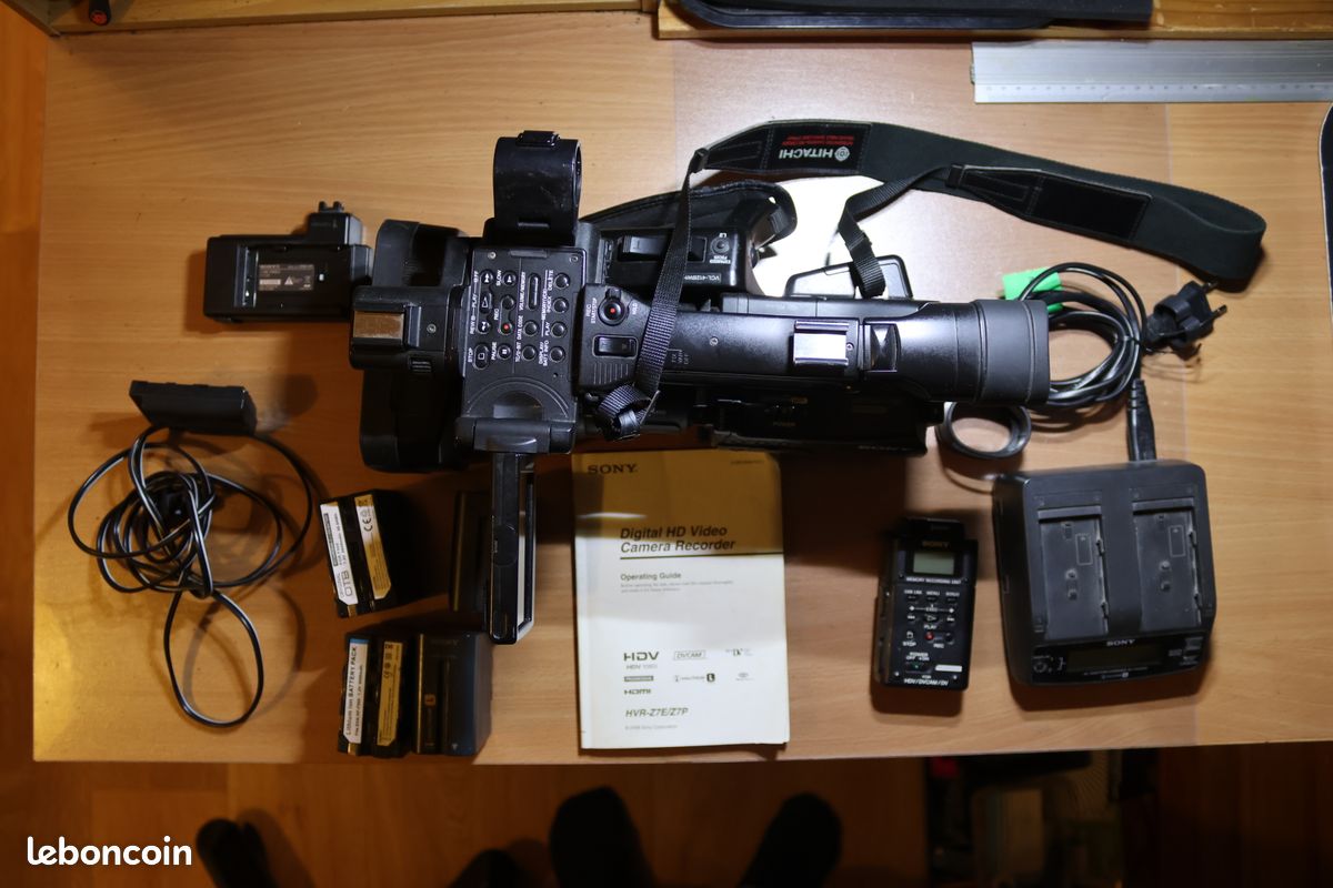 Annonce occasions - Camescope SONY HVR-Z7E - Le - Le
