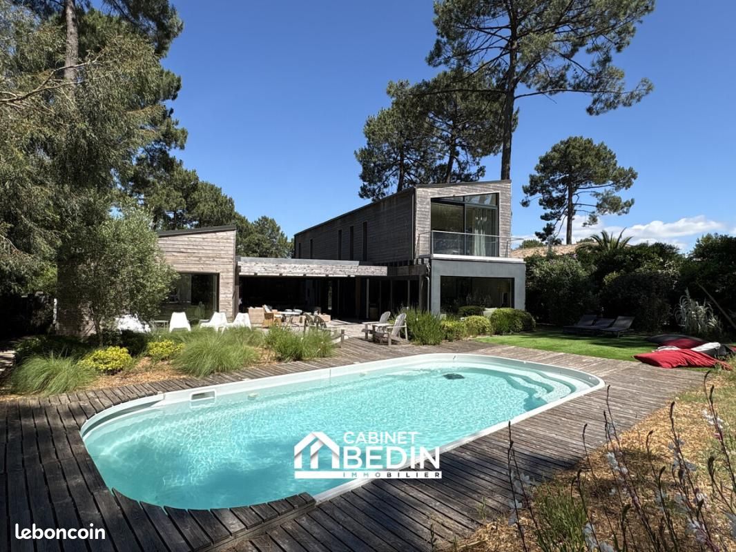 Maison 9 pièces 230 m² · à Biscarrosse · 230 m² · 1 099 800 €