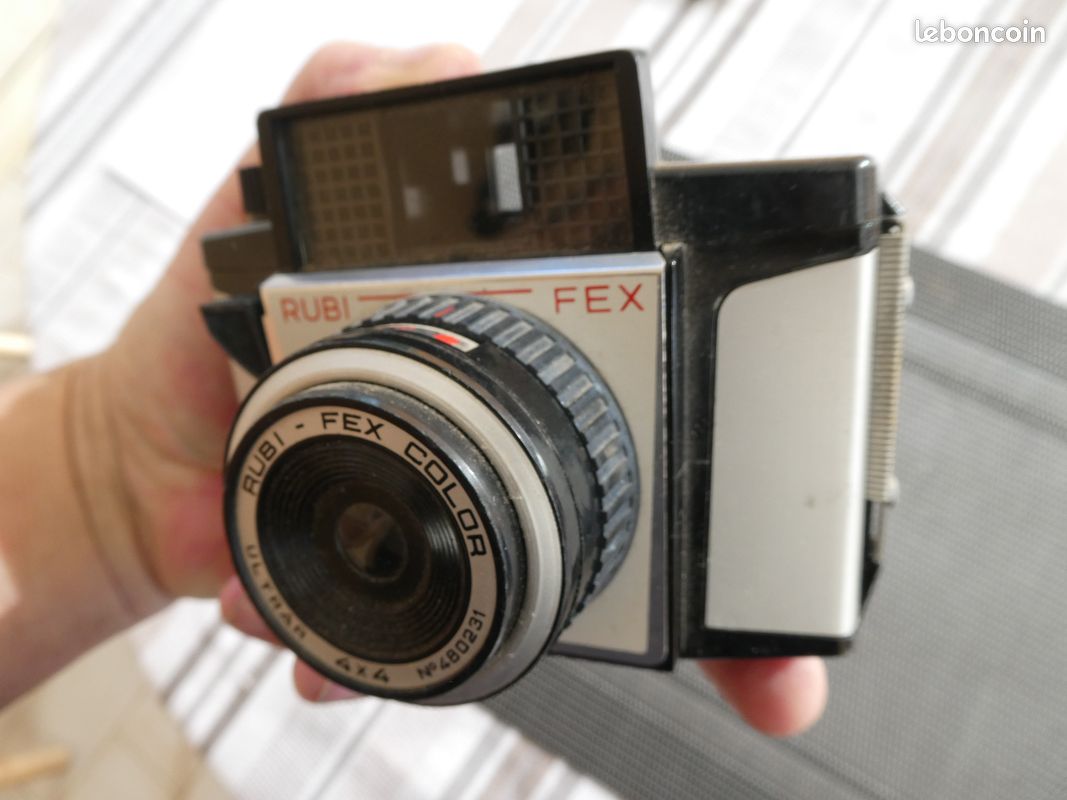 APARAT DE FOTOGRAFIAT VECHI: RUBI FEX COLOR, CAMERA FOTO CU HUSA , DE