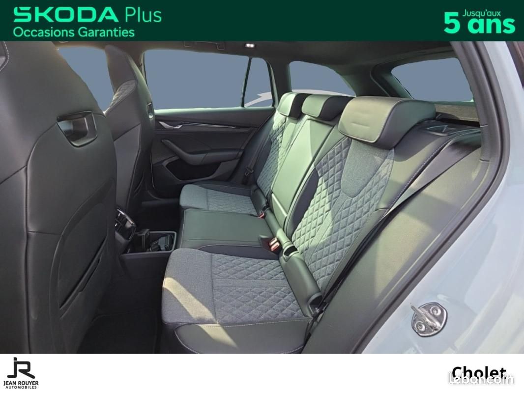 Skoda Octavia COMBI 2.0 TDI 150 ch SCR DSG7 Sportline (image 13)