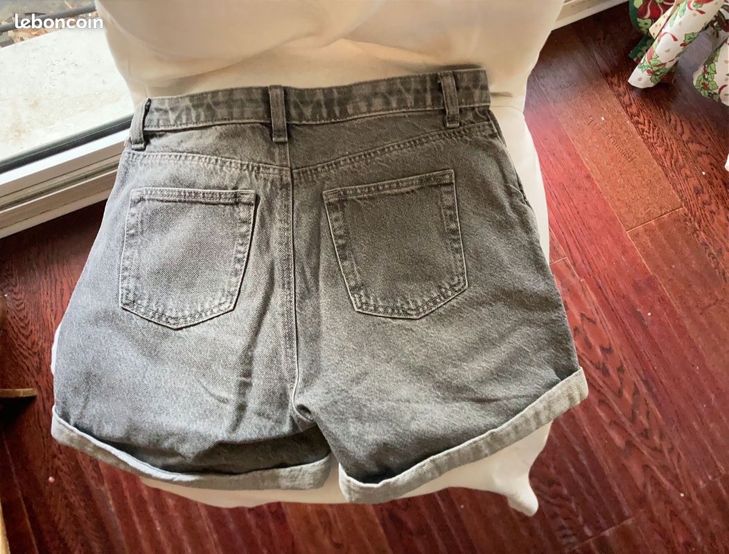 Short En Jean Primark - Taille 10, Bleu, Occasion Très Bon état (porté Une Fois)