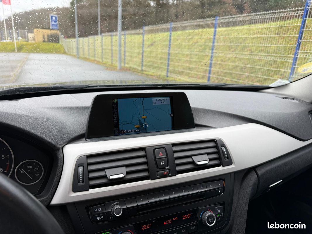 Bmw 320da touring 184cv lounge (image 9)