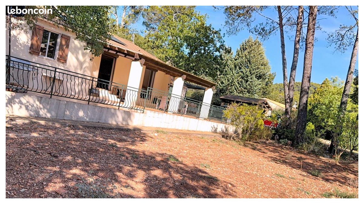 Maison 5 pièces 92 m² · à Garéoult · 92 m² · 390 000 €