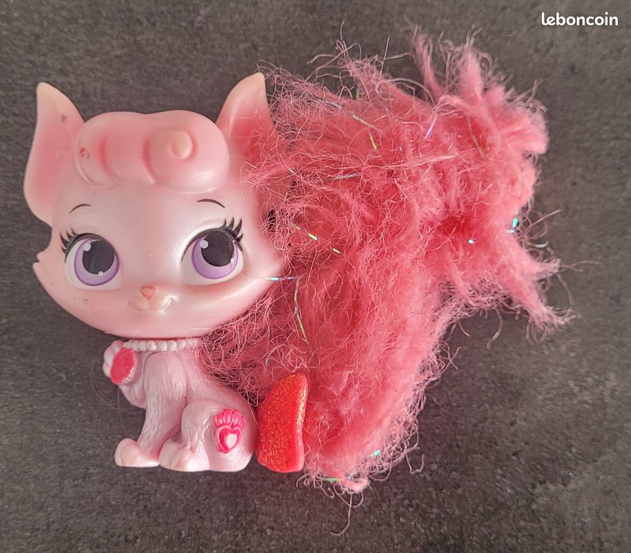 Figurine Princess Aurora Palace Pets Furry Kitty Beauty (image 3)