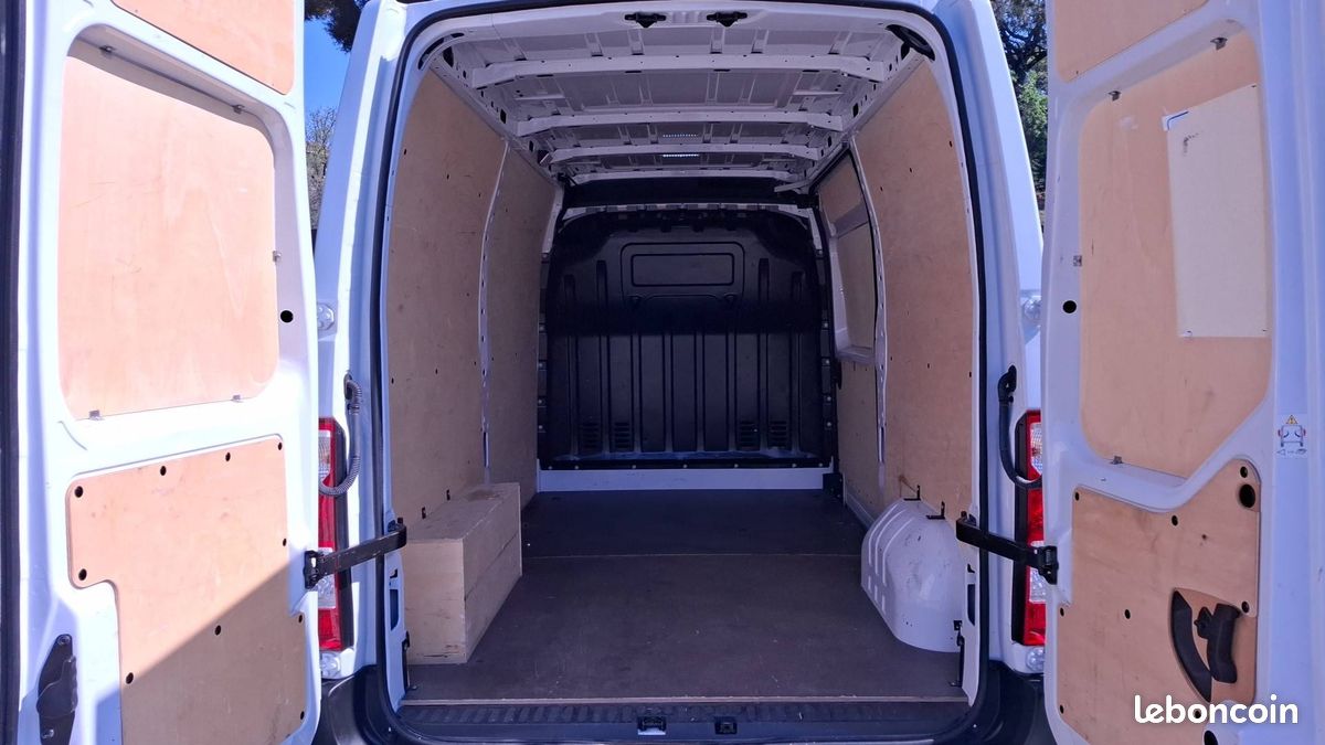 Renault master vu fg cft f3500 l2h2 blue dci 135 (image 18)