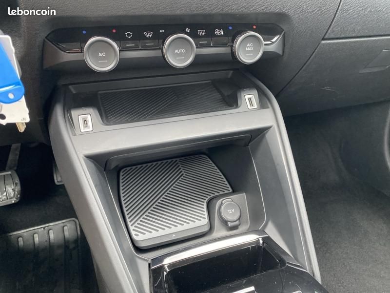 Citroen C4 BlueHDi 130ch S&S Feel Pack EAT8 (image 19)