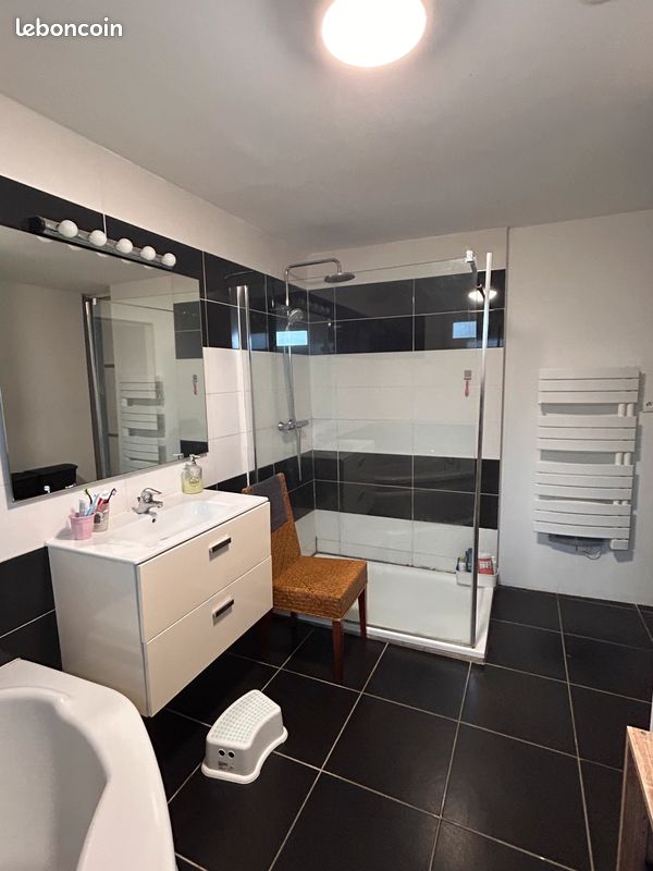 Maison 6 pièces 160 m² · à Tilques · 160 m² · 950 €/mois