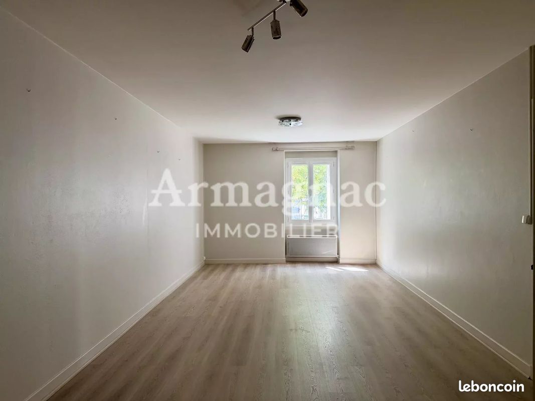 Appartement 3 pièces 83 m² · à Vic-Fezensac · 83 m² · 600 €