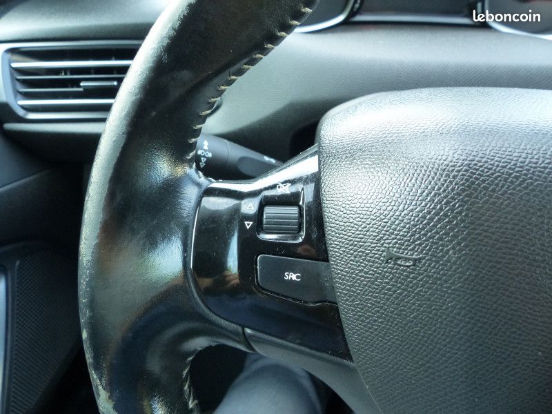 Peugeot 308 1.2 PURETECH 110CH E6.C S&S STYLE (image 28)