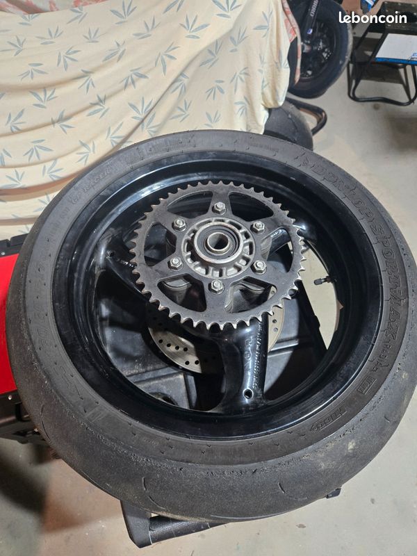 Jante arrière ducati monster 620 (image 1)