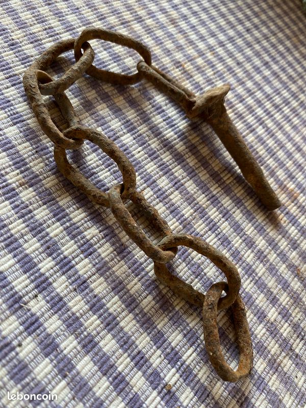 Chaîne et piton métal 30 cm (image 2)