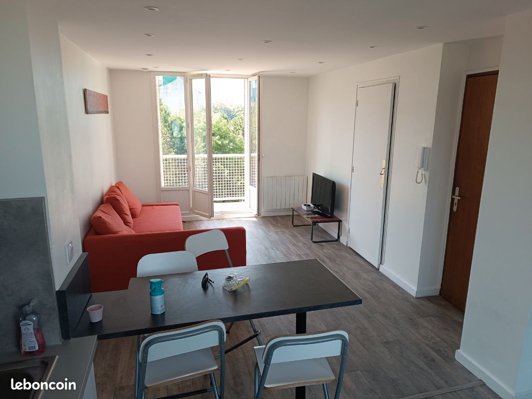 Appartement 4 pièces 70 m² · à Grenoble · 70 m² · 945 €/mois