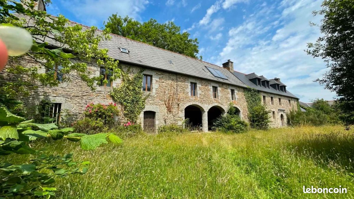 Maison 7 pièces 700 m² · à Pédernec · 700 m² · 416 000 €