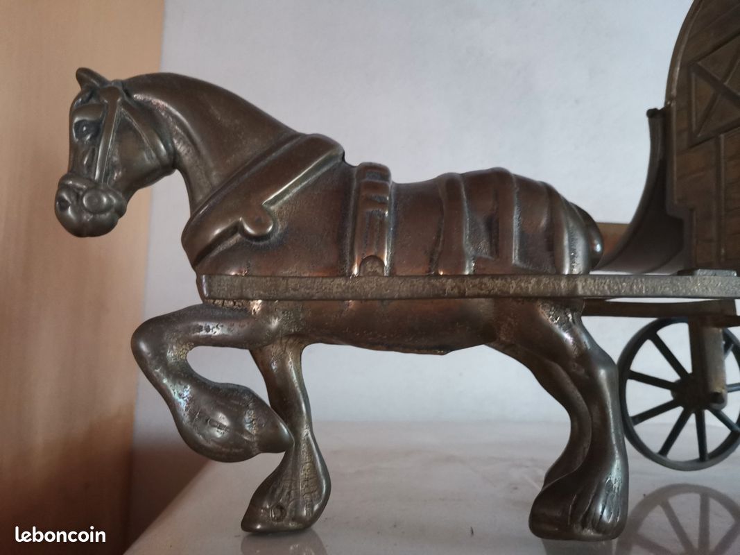 Grande Ferme Laiton Vintage – Cheval Et Charrette – 40 Cm De Long – Pièce Décorative