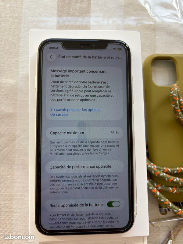 IPhone 11 blanc 128GO + accessoires (image 6)