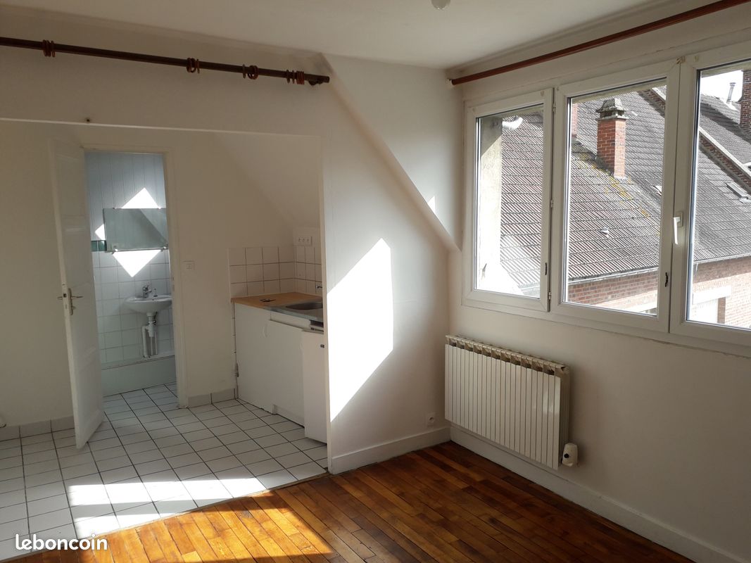 Appartement 1 pièce 17 m² · à Beauvais · 17 m² · 325 €/mois