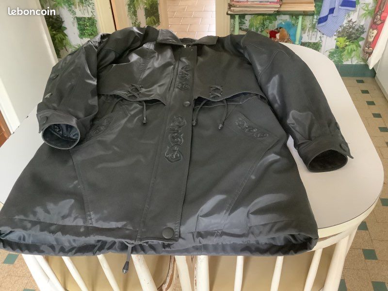 Très joli manteau peu porté.. (image 1)