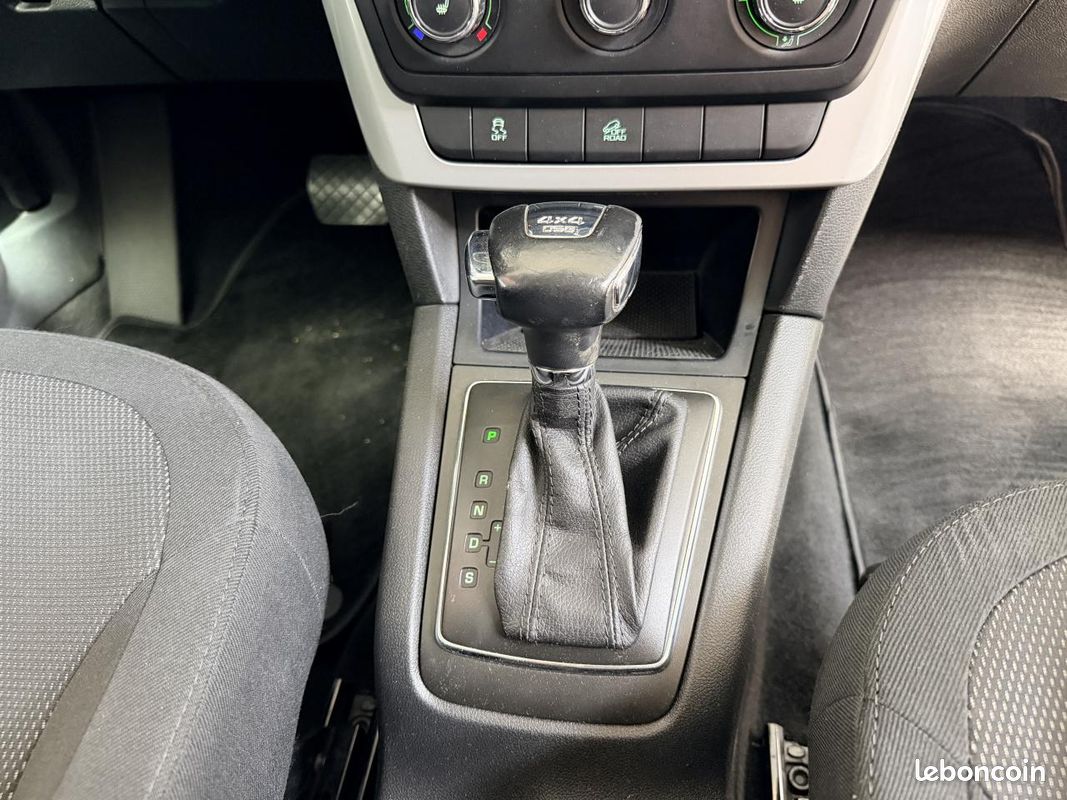Skoda yeti 2.0 tdi 140 elegance 4x4 dsg bva (image 14)