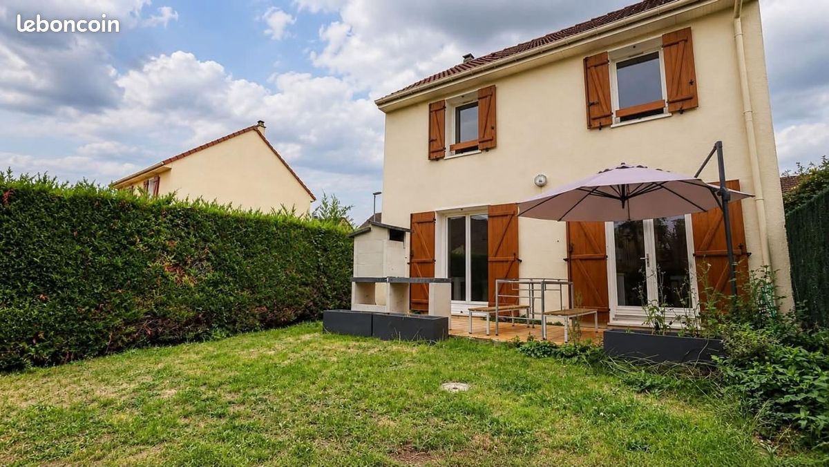 Maison 6 pièces 97 m² · à Aubergenville · 97 m² · 300 000 €